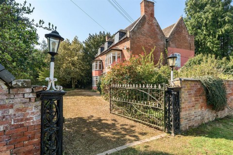 Click the photo for more details of Priory Road, Wolston, CV8