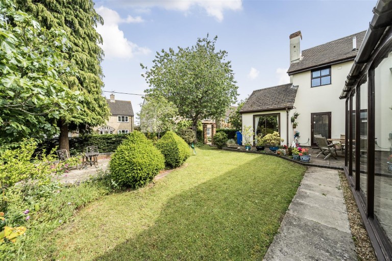 Images for Careys Road, Pury End, NN12
