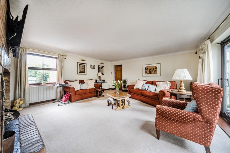 Images for Careys Road, Pury End, NN12