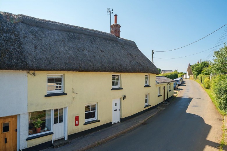 Click the photo for more details of Monkokehampton, Winkleigh
