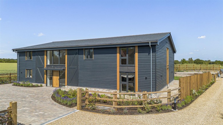 Click the photo for more details of Warton Barns, Toft, Cambridge