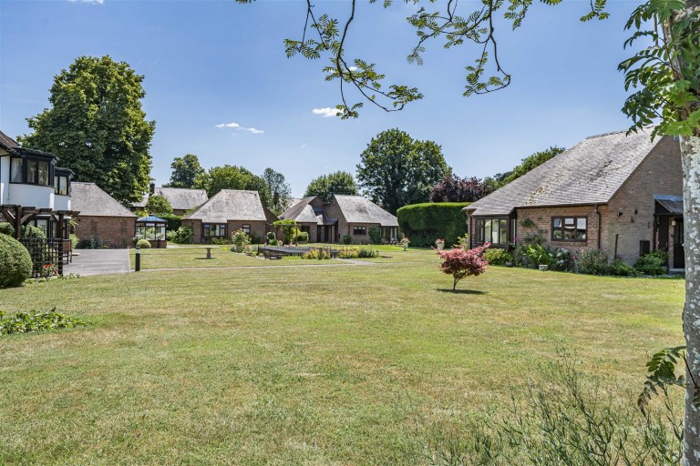 Images for Bowling Court, Henley-On-Thames