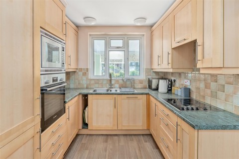 Click the photo for more details of Cheney Road, Banbury