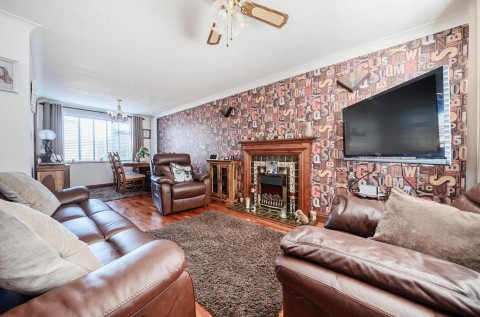 Click the photo for more details of Burns Road, Daventry, NN11