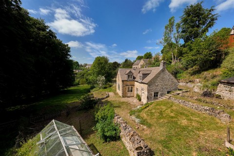 Click the photo for more details of Oakridge Lynch, Gloucestershire