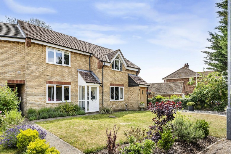 Click the photo for more details of Howlett Way, Bottisham