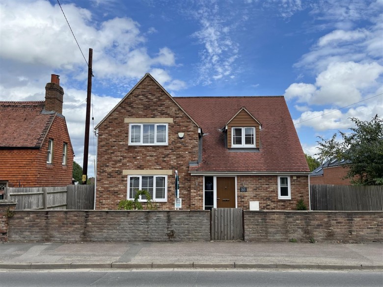 Click the photo for more details of Denchworth Road, Wantage, Oxfordshire, OX12