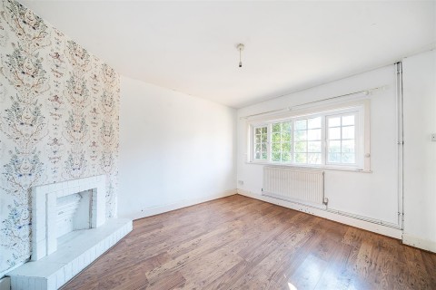 Click the photo for more details of Julians Road, Wimborne