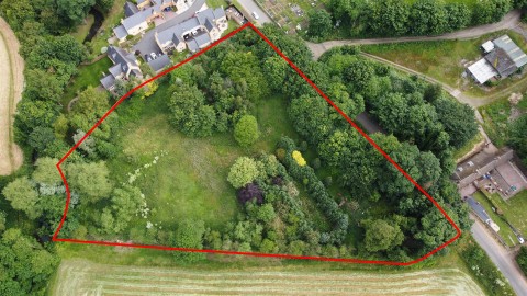 Click the photo for more details of Grafton Road, Geddington