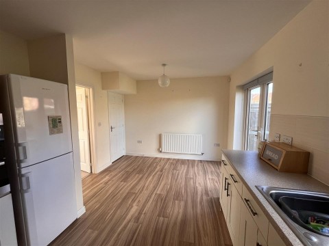 Click the photo for more details of Lime Kiln Avenue, South Petherton