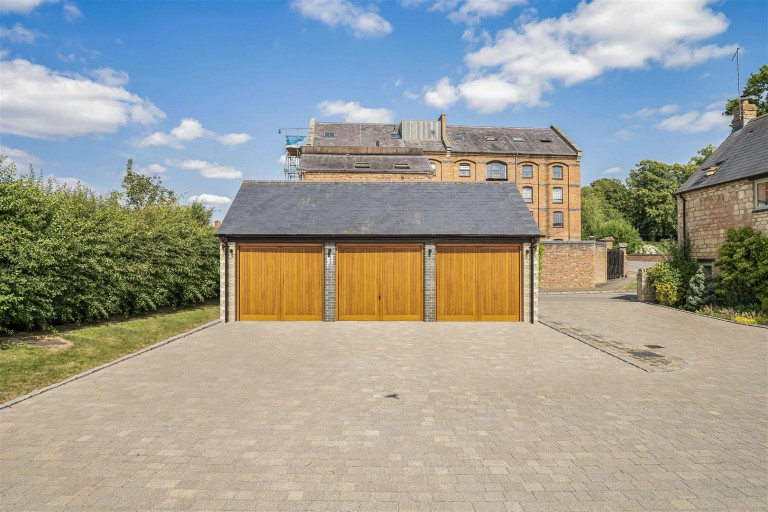 Images for Gayton Road, Blisworth, NN7