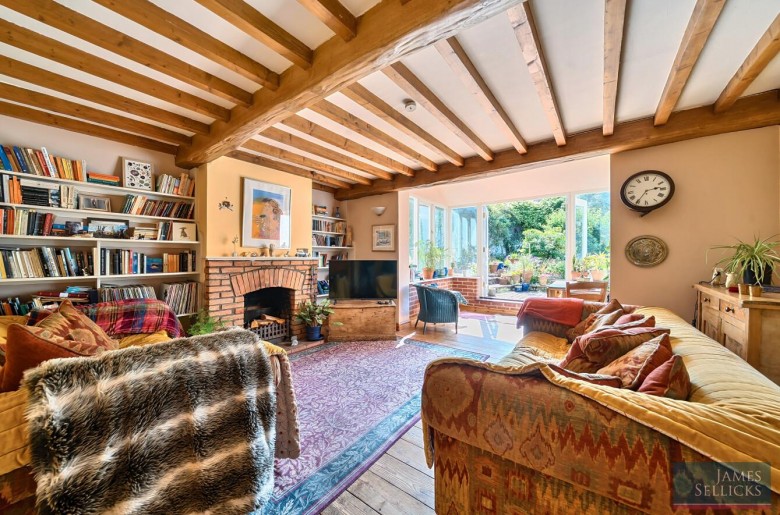 Click the photo for more details of Bank House, The Bank, Shearsby, Lutterworth