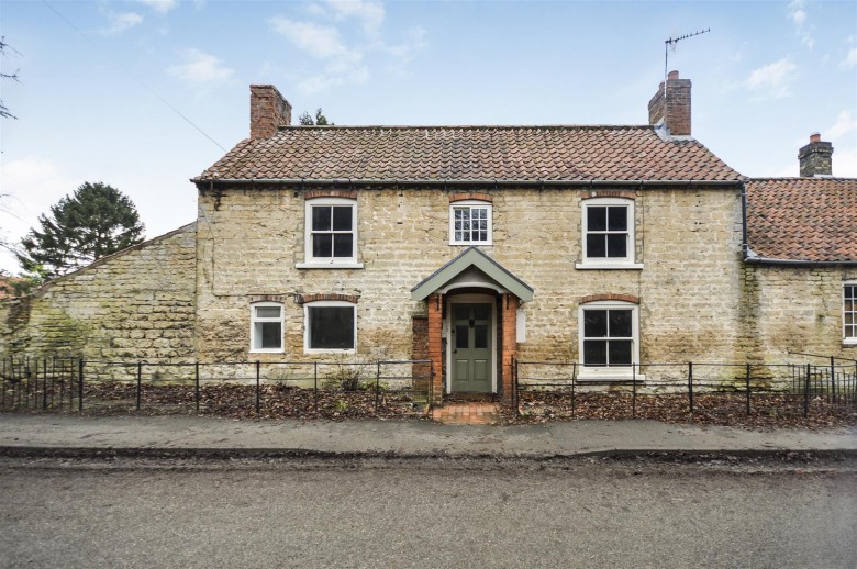 Click the photo for more details of Main Street, Hackthorn, Lincoln