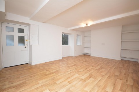 Click the photo for more details of Main Street, Hackthorn, Lincoln