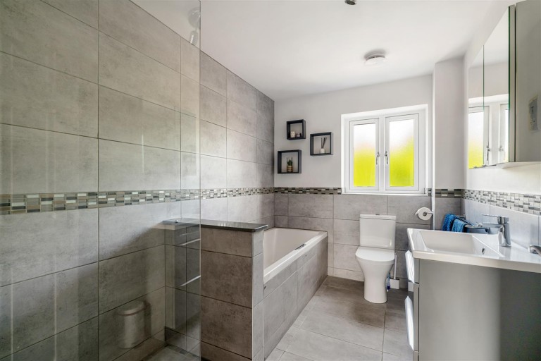 Images for Manor Paddocks, Bassingham, Lincoln