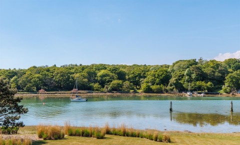 Click the photo for more details of Fishbourne, Isle of Wight