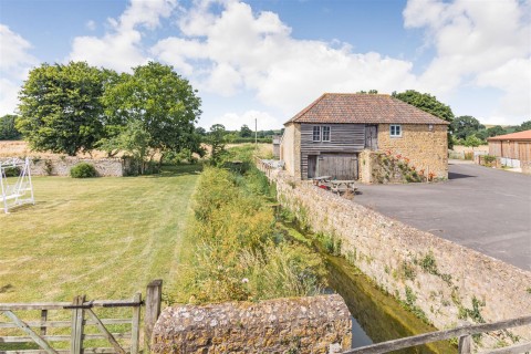 Click the photo for more details of Sea, Ilminster TA19 0SF