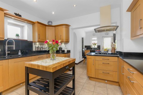 Click the photo for more details of Southam Road, Dunchurch, Rugby, CV22