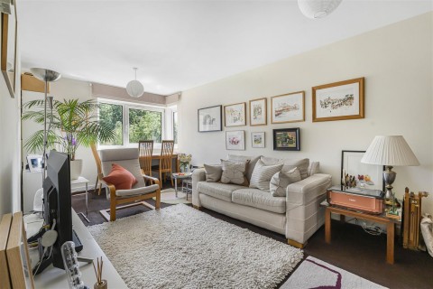 Click the photo for more details of Beaulands Close, Cambridge