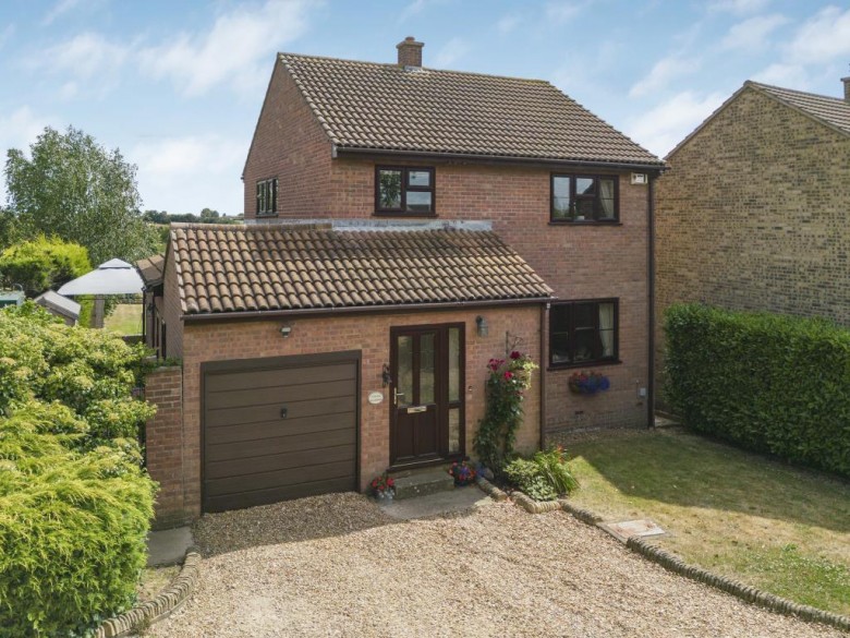Click the photo for more details of West End, Haddenham, Ely