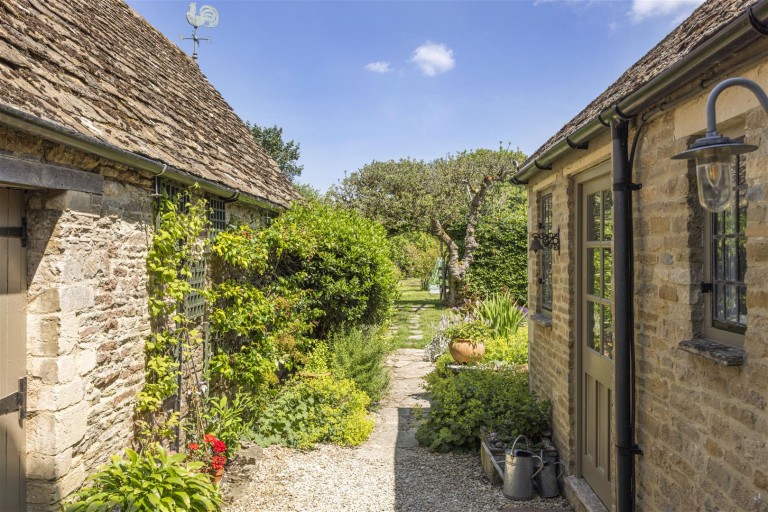 Images for Down Ampney, Gloucestershire