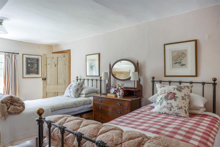 Images for Down Ampney, Gloucestershire