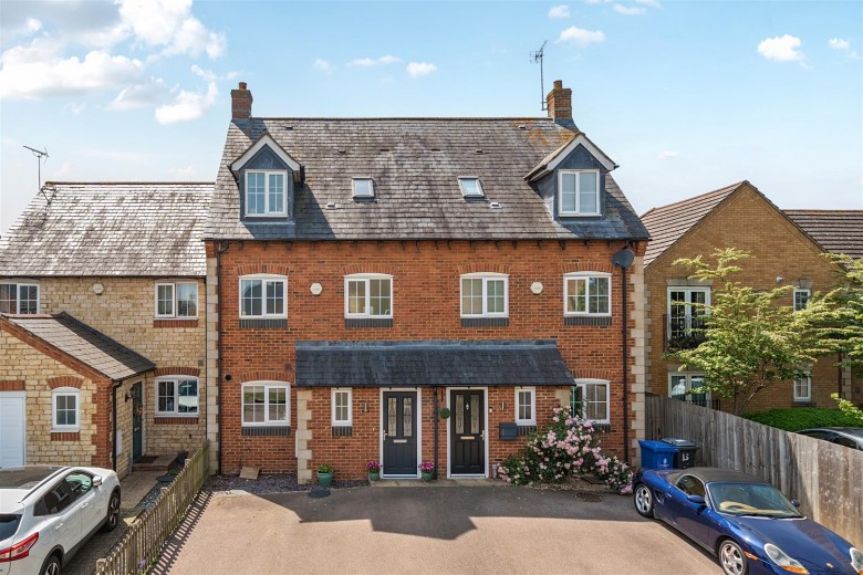 Click the photo for more details of The Old Woodyard, Silverstone, NN12