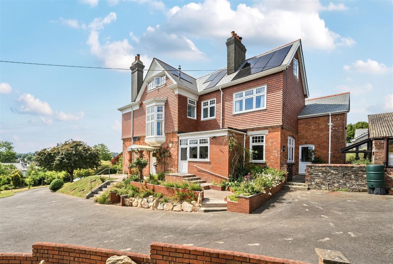 Images for Dunheved Road, Launceston