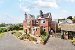 Images for Dunheved Road, Launceston