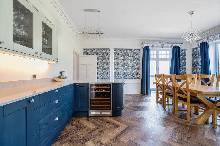 Images for Dunheved Road, Launceston