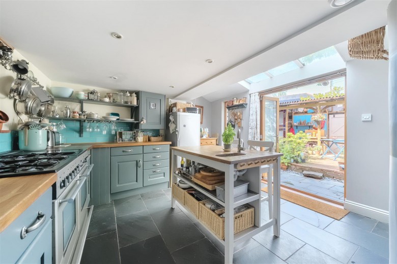 Click the photo for more details of Fore Street, Silverton