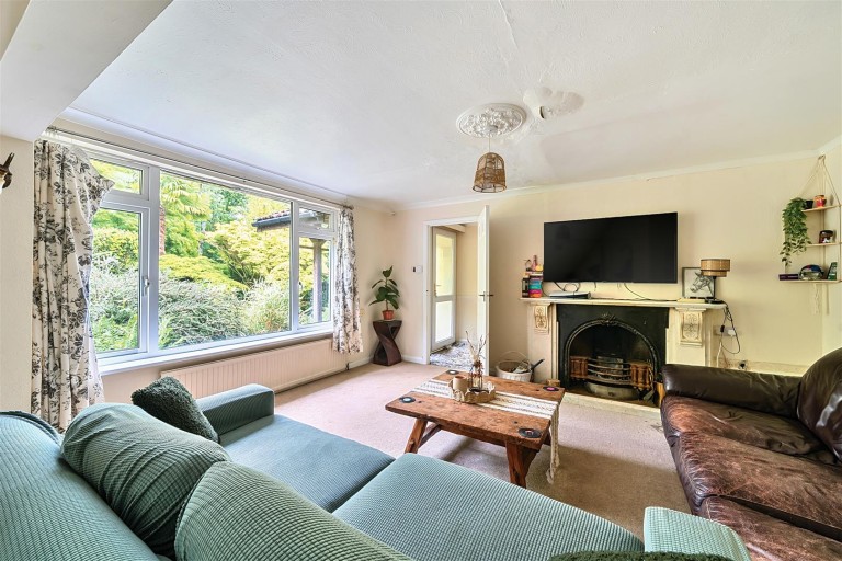Images for Silver Street Lane, Brokerswood