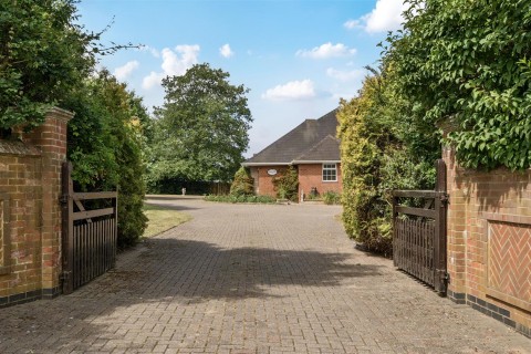 Click the photo for more details of Wood Lane, Higham-On-The-Hill, CV13