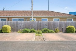 Images for May Gardens, Newmarket