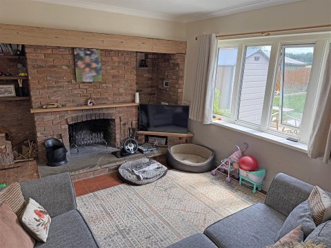 Click the photo for more details of Harborough Road, Dingley, Market Harborough