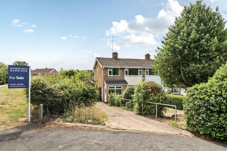 Click the photo for more details of Holyoake Drive, Heather, LE67