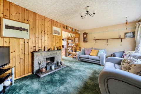 Click the photo for more details of Holyoake Drive, Heather, LE67