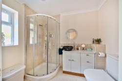 Images for Badbury, Swindon