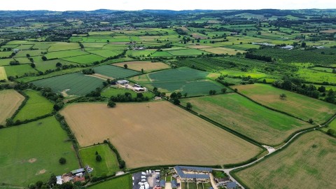 Click the photo for more details of Yeabridge, South Petherton