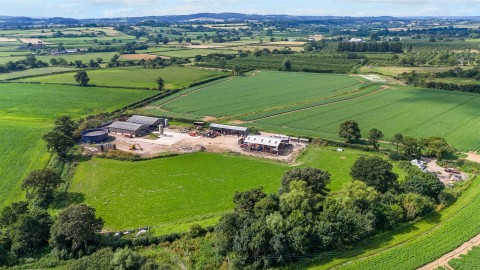 Click the photo for more details of Yeabridge, South Petherton