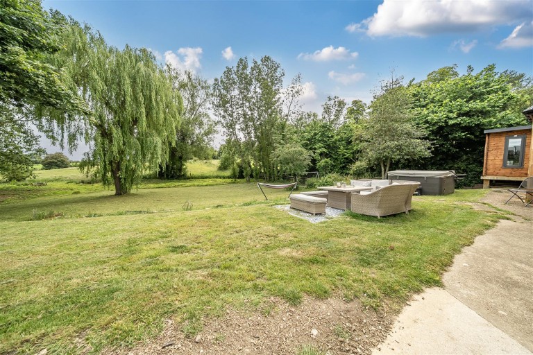 Images for Potterspury Lodge, Potterspury, NN12