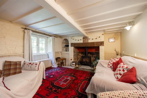 Click the photo for more details of Lynch Lane, Calbourne, Newport