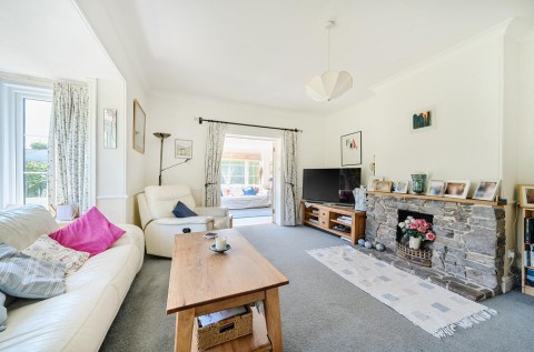 Click the photo for more details of Eight Acre Lane, Wellington