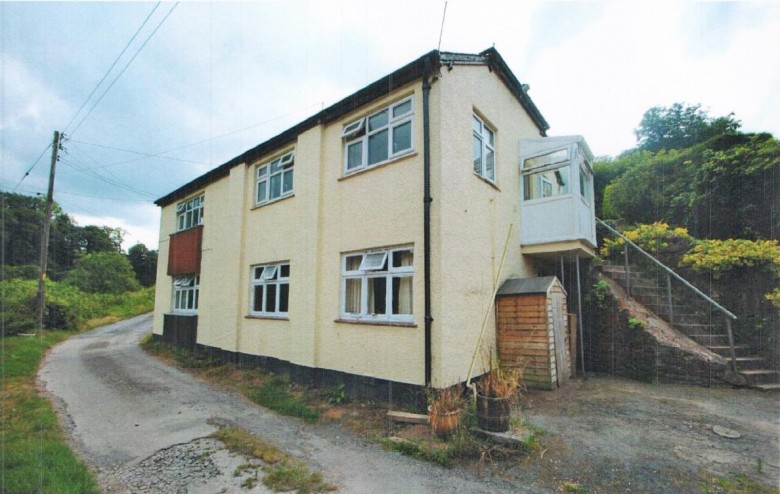 Click the photo for more details of Week Lane, Bridgetown, Dulverton