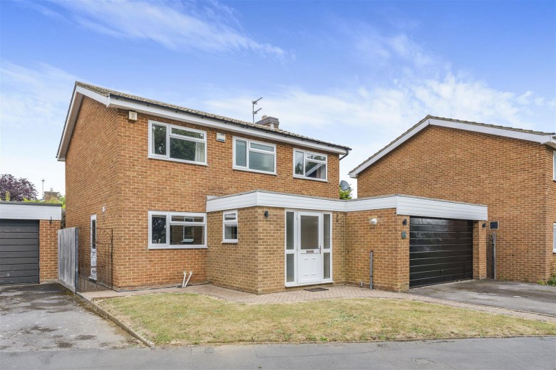 Click the photo for more details of Wheatley Close, Banbury