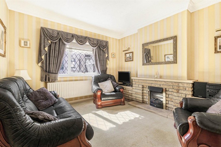 Images for Queen Street, Newmarket