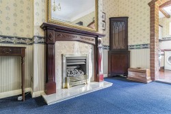 Images for Queen Street, Newmarket