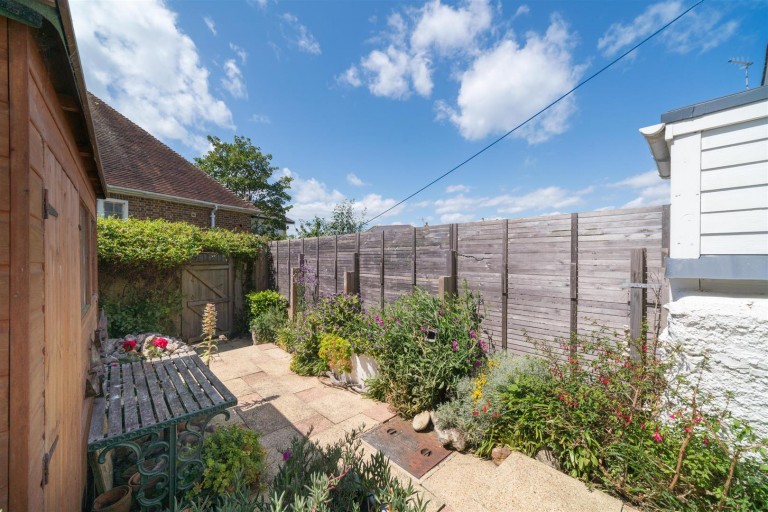 Images for Seafield Road, Seaview