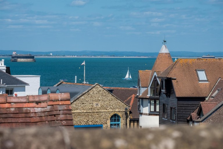 Images for Seafield Road, Seaview