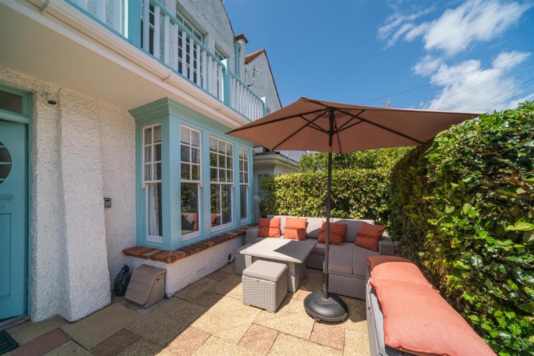 Images for Seafield Road, Seaview